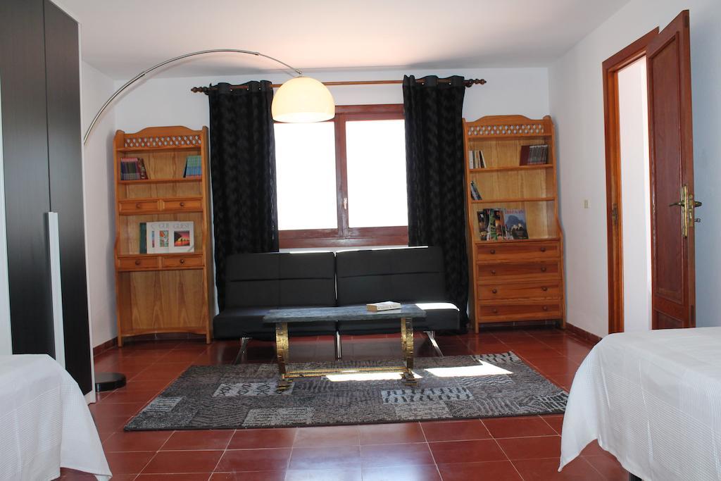 Can Mossenyer Sant Antoni de Portmany Zimmer foto